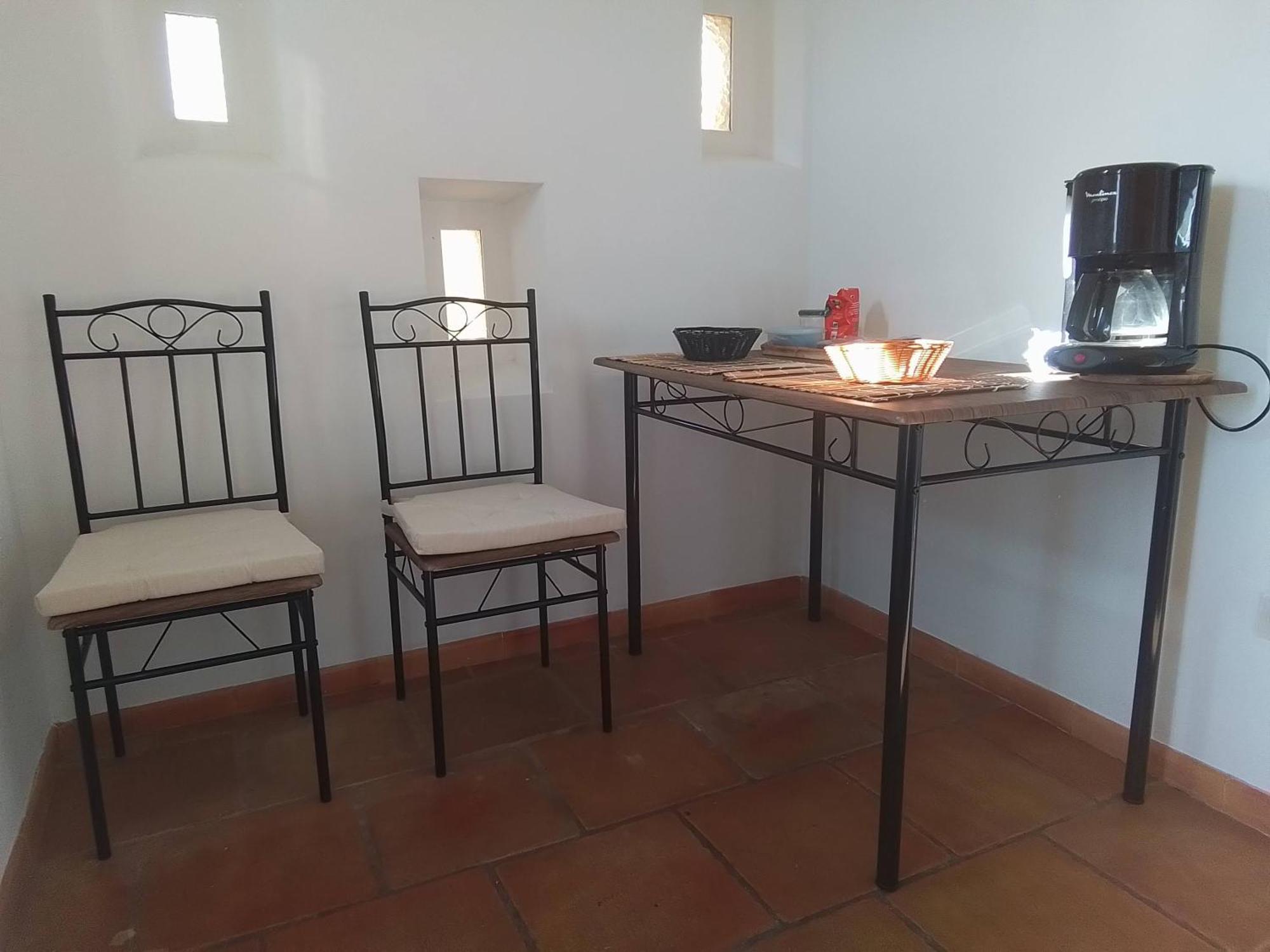 Cotignac Sejour Vacances Bagian luar foto